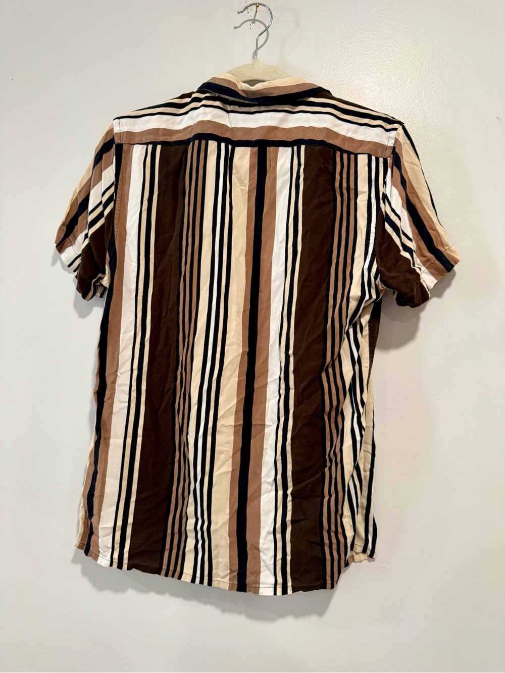 Express Men’s Short Sleeve Button-Up Shirt - Brown/Cream/Black - Picture 3 of 3